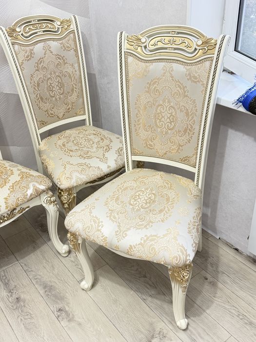 Продам 6 стульев