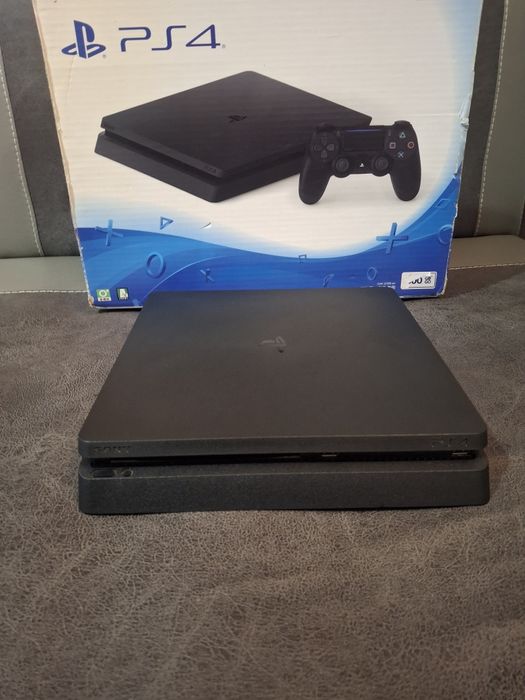 PlayStation 4slim