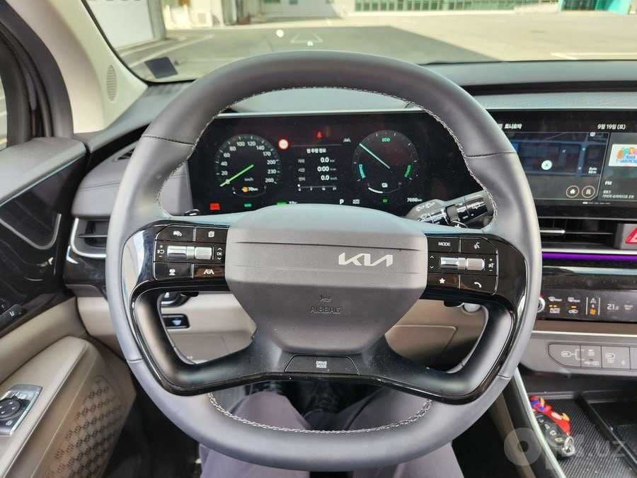 Kia Carnival Hybrid 1.6 Turbo 9 o‘rinli X-Line