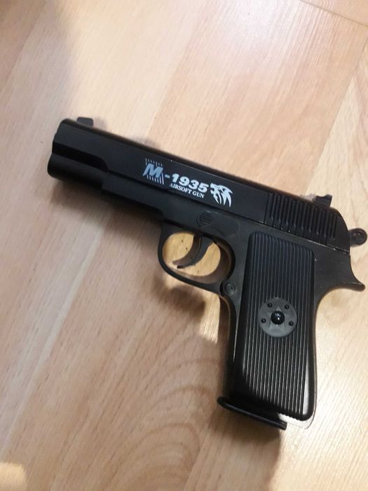 Airsoft спрингов пистолет Токарев ,Метален , 6мм