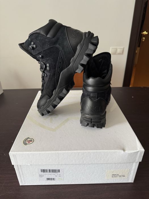 Bocanci incaltaminte Moncler