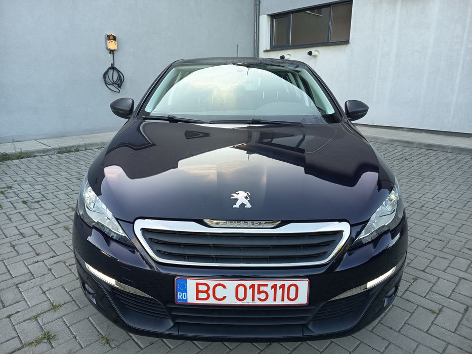 Peugeot 308  Benzina doar140mii km
