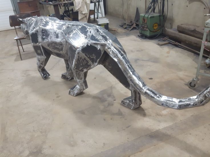 Скульптуры из металла