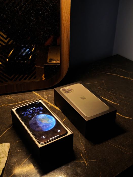 iPhone 11 pro | 64 gb |