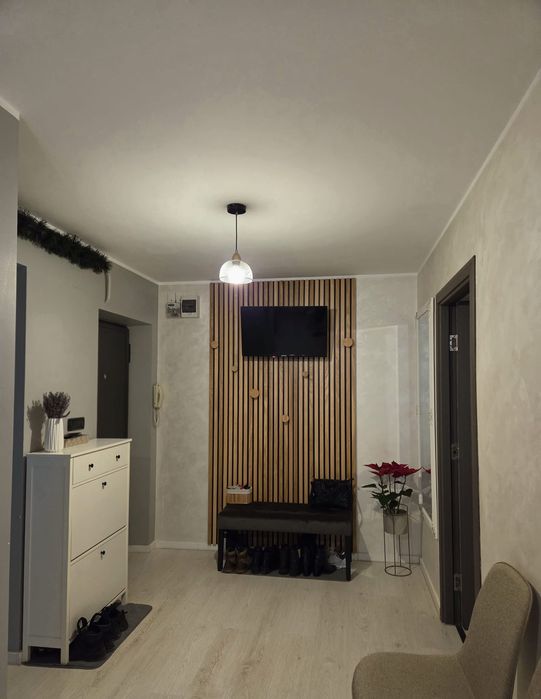 Apartament 2 camere, etaj 2, de vânzare