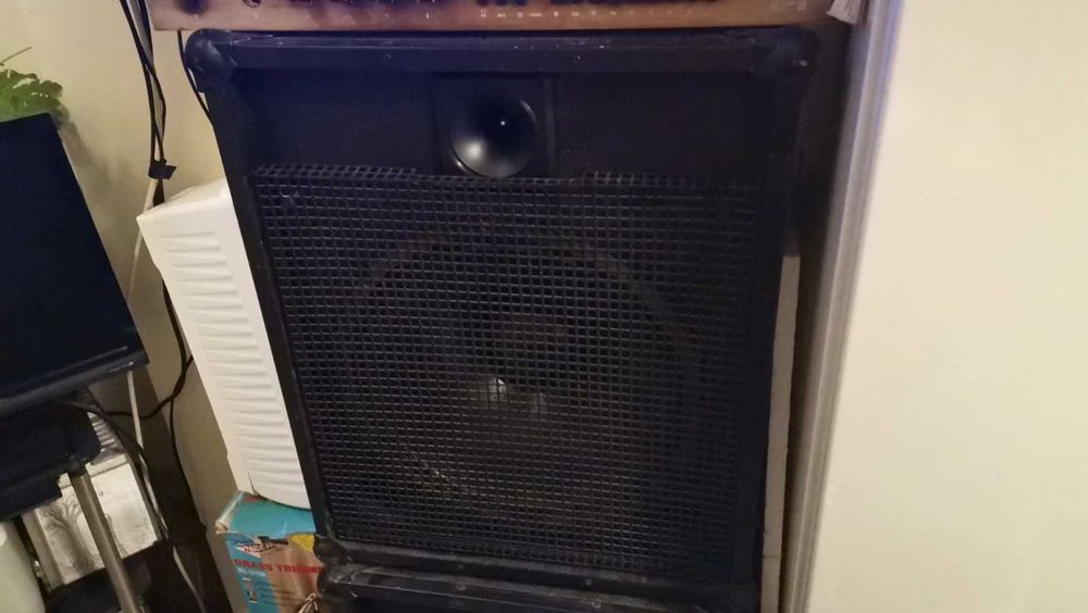 Апаратура  Behringer PMP 3000 2X700 W 12 Канален и колони 2X750 W