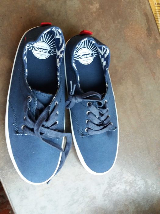 мъжки спортни обувки,гуменки,кецове,маратонки  Levi's ном 41 нови