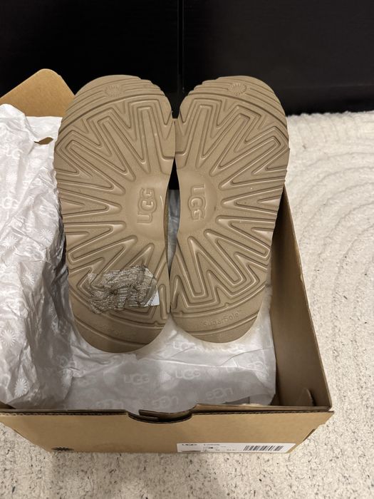 Vand Ugg nr 36 noi