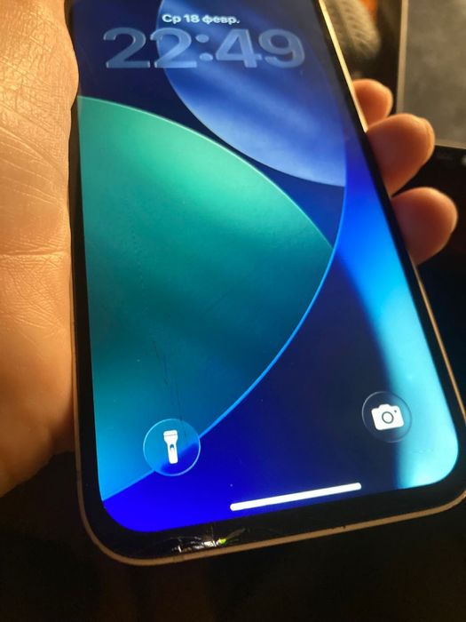 Продам срочно айфон 13, 128гб