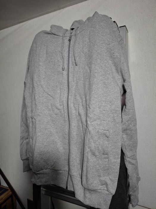 Комплект анцунг и суитшърт- нови