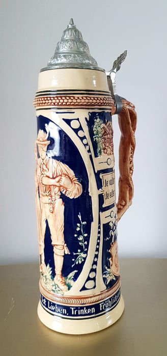Halbe/carafe vechi din ceramică  glazurata și metal