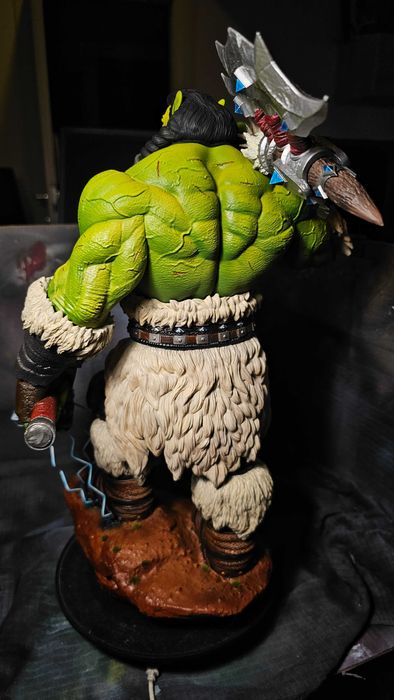 Statueta pictata manual Thrall World of Wacraft. Figurina, Miniatiura