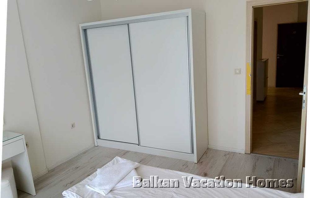 Тристаен апартамент с морска гледка във Varna Southbay Residence