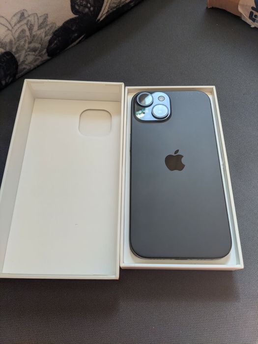 Iphone 15 Перфектен