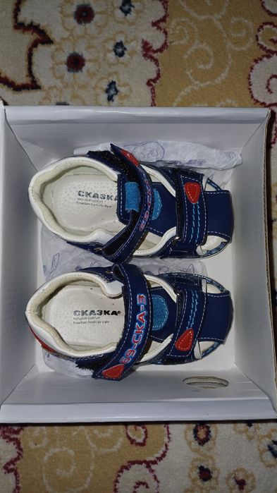 Продам детские сандалики