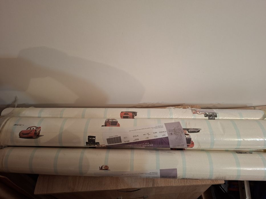 Продам обои 4 шт