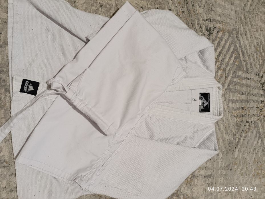 Продам кимоно для дзюдо