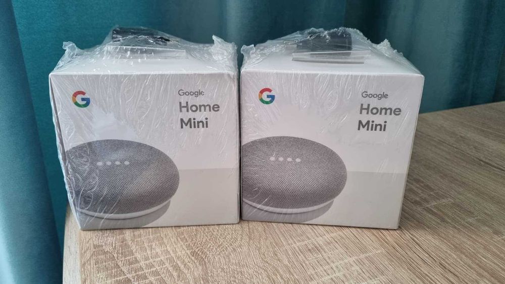 Vand 2 boxe inteligente Google Home Mini