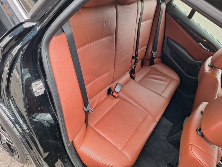 URGENT Bmw x1 2010 xDrive 2.0L 205 cp