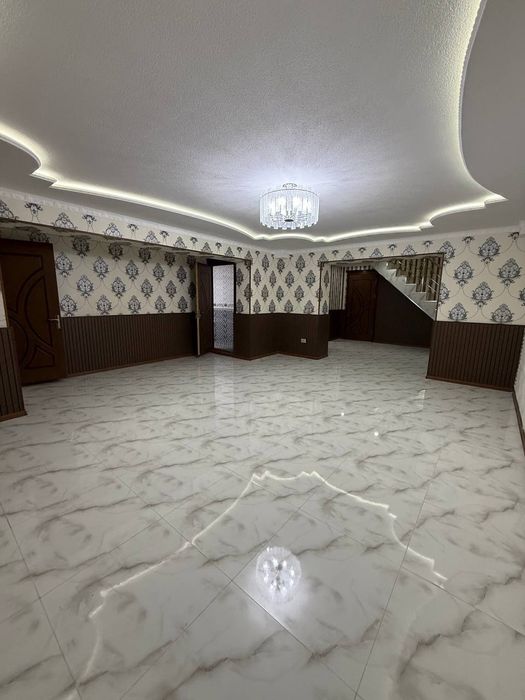 Срочно продаётся 6х ком квартира дублекс