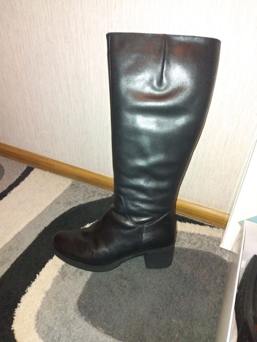 Продам зимние сапоги