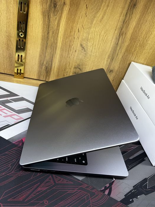 MacBook M1 Pro 16/512