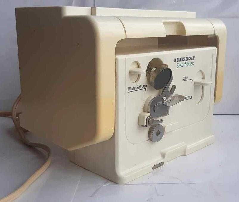 Deschizător de Conserve BLACK & DECKER EC600 Spacemaker, sub tejghea