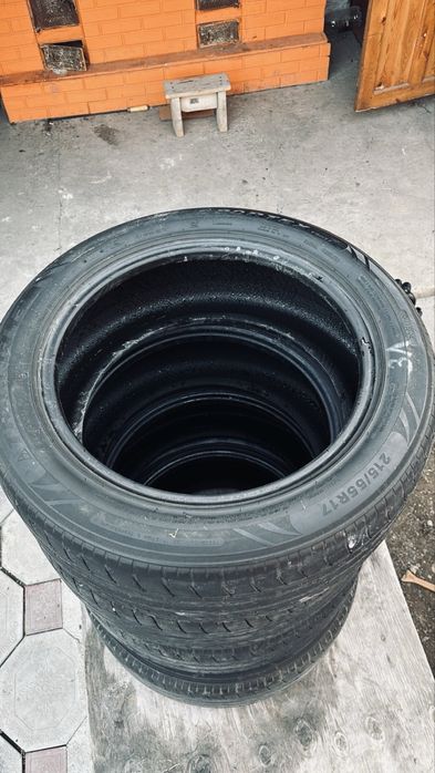 Шины б/у 215/55R17 летние