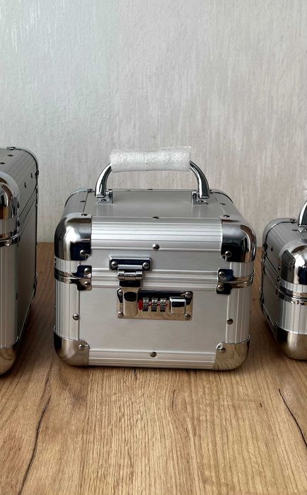 Cutie Cosmetica Medie cu Cifru