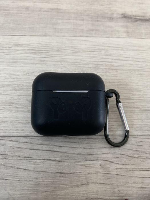 Продается AirPods 3