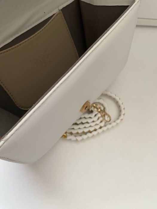 Чанти PINKO, кожата е като естествена