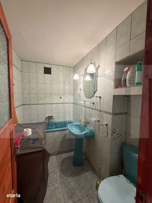 Apartament 3 camere, 72 mp, zona Rovine