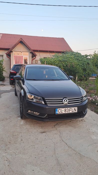Vând passat b7 an 2012