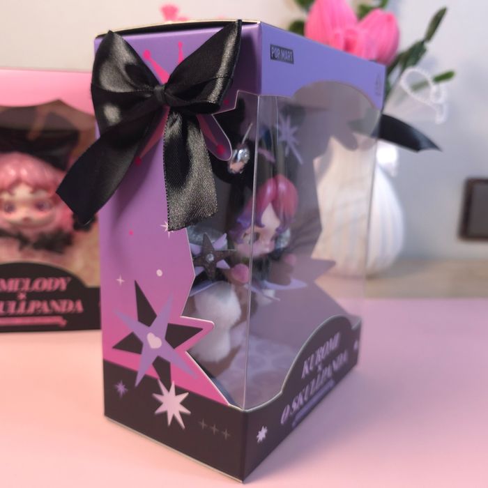 Оригинал Popmart Куроми Sanrio x Skullpanda брелок blindbox