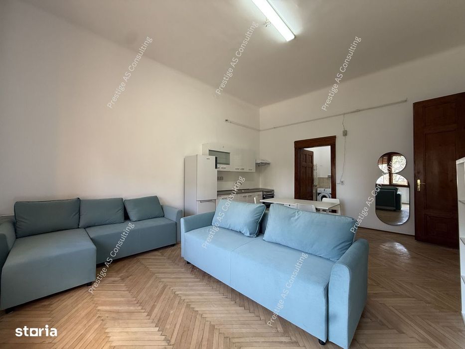 Apartament Patrimonial 150 mp | Balcon cu vedere directa spre Piata Vi — fotografia 3