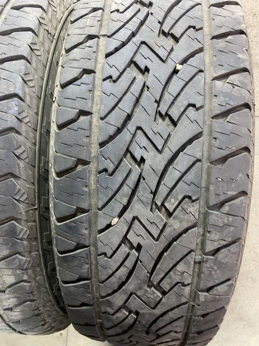 На 16 265/70  3 штуки в нал