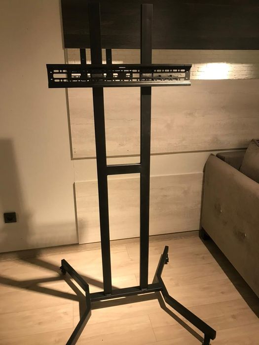 Мобильные стойки для презентации