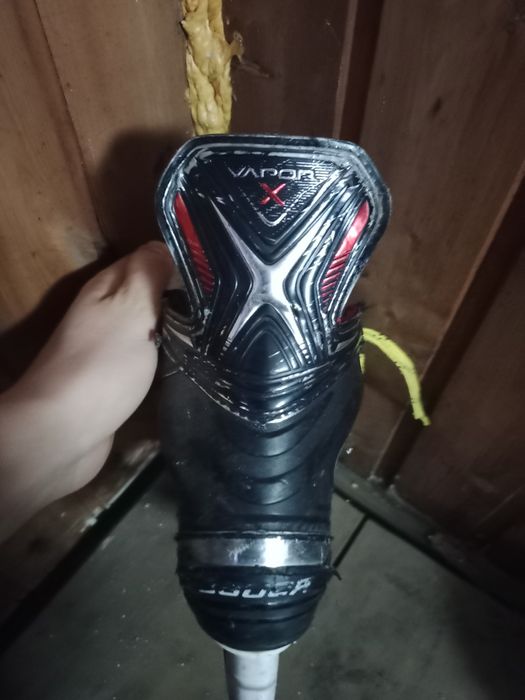 Коньки, Bauer Select