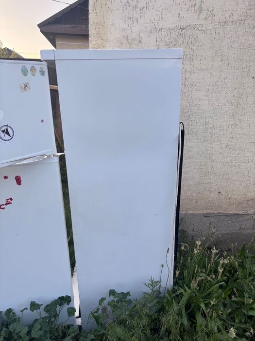 Холодильник Indesit