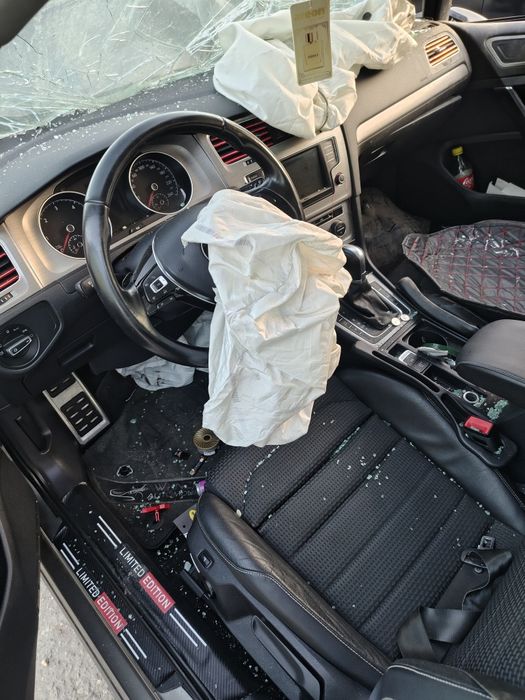 Dezmembrez golf 7 1.6 tdi cutie automata