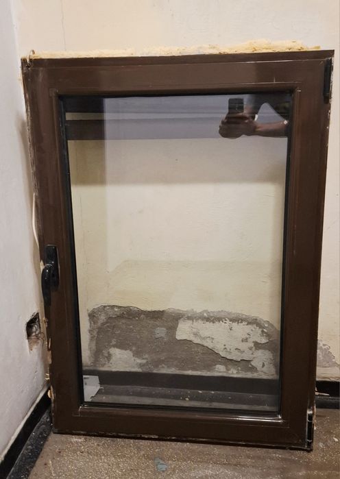 Fereastra termopan cu tamplarie din aluminiu