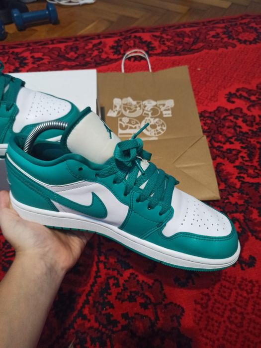 Nike Air jordan 1 low new emerald (W)