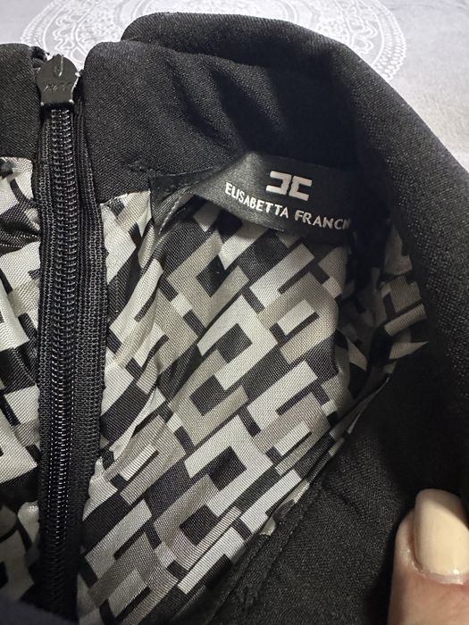 Рокля Elisabetta Franchi