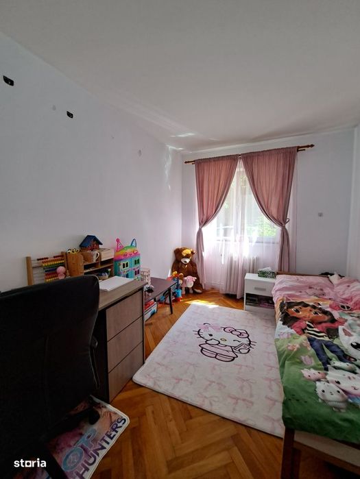 Apartament 3 camere, parter,  mobilat, str. Oituz