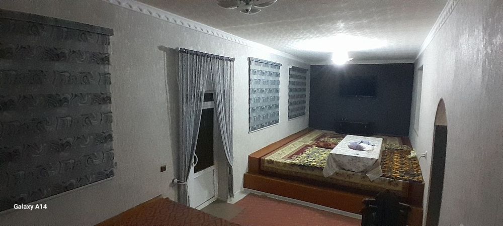 Termiz shaxrida joylashgan uchaska sotiladi