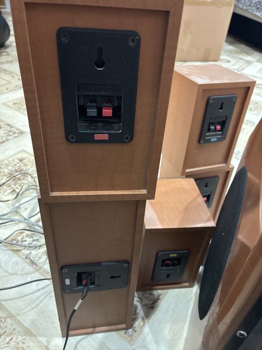 Аудиосистема, саб и колонки