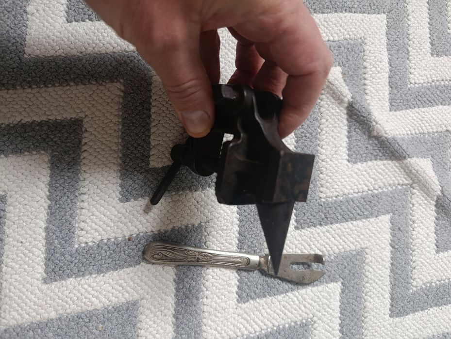 Мини наковальня редкая СССР