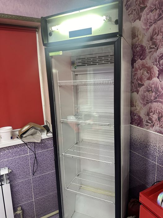 Холодильник для магазина