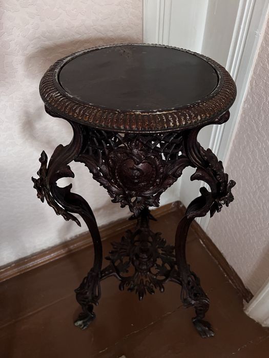 Подставка под цветы. Антиквариат. Совпластитал 2 шт.