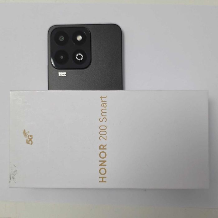 Honor 200 Smart